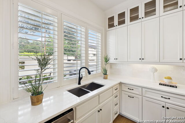 Image 51 of 83 For 172 Katherine Ct Unit 1  1