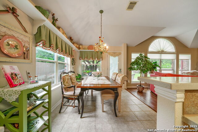 Listing photo id 9 for 13026 Five  