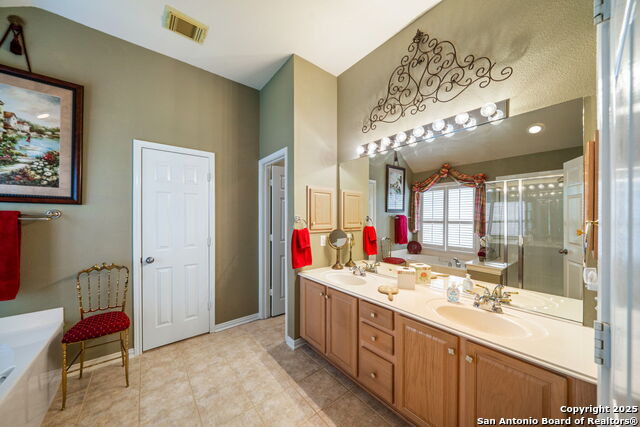 Listing photo id 15 for 13026 Five  