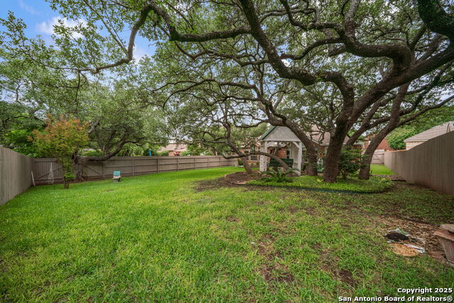 Listing photo id 22 for 13026 Five  