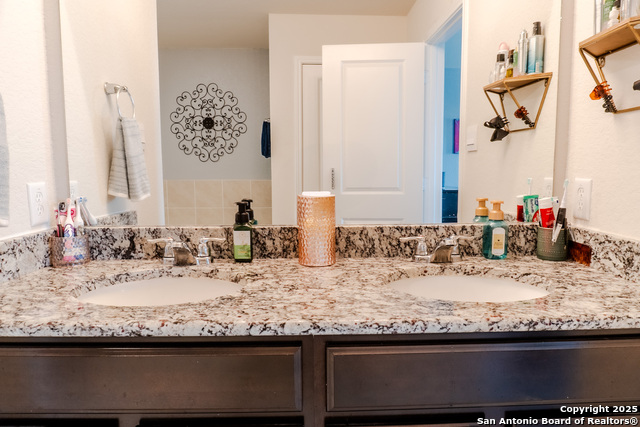 Image 10 of 30 For 328 Black River