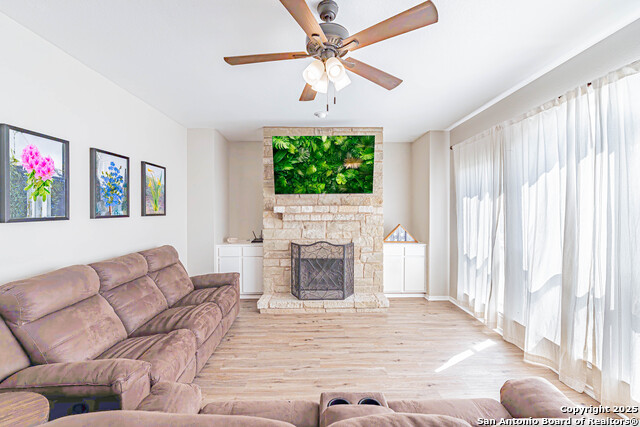 Listing photo id 8 for 132 Las Palomas