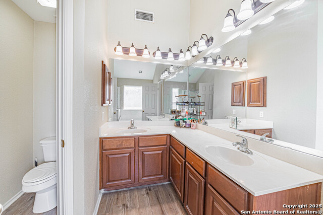 Listing photo id 17 for 132 Las Palomas