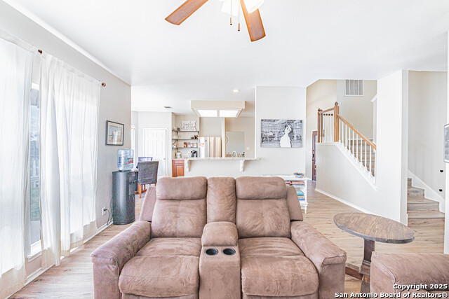 Listing photo id 32 for 132 Las Palomas