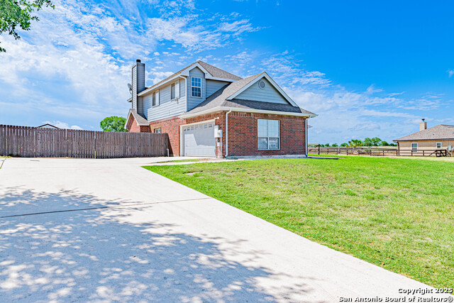 Listing photo id 3 for 132 Las Palomas