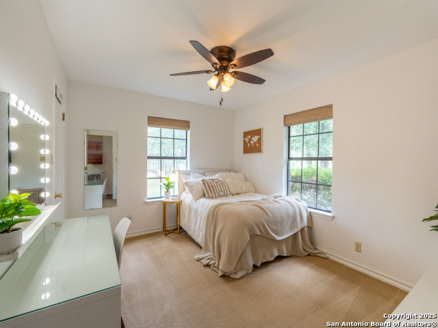 Listing photo id 23 for 120 Spanish Oak Trail