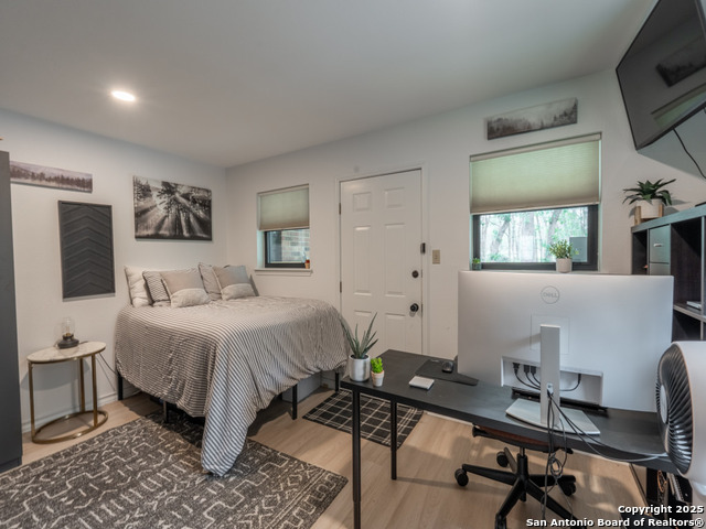 Listing photo id 27 for 120 Spanish Oak Trail