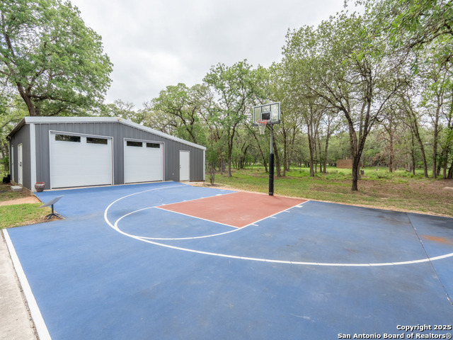 Listing photo id 29 for 120 Spanish Oak Trail