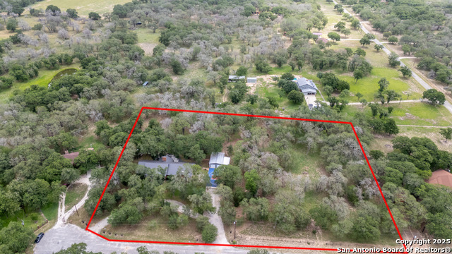 Listing photo id 38 for 120 Spanish Oak Trail