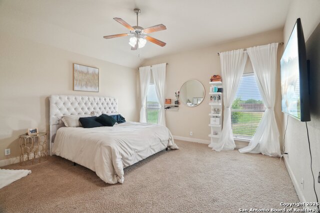 Listing photo id 18 for 7027 Laura Hts