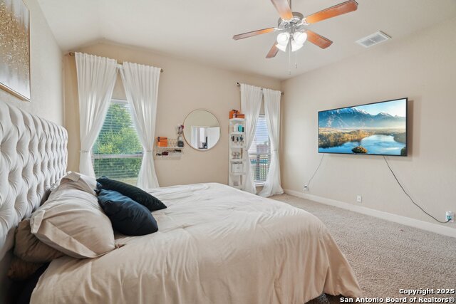 Listing photo id 21 for 7027 Laura Hts