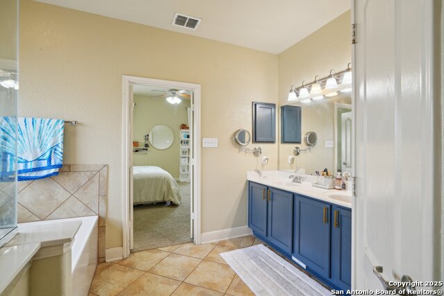 Listing photo id 24 for 7027 Laura Hts