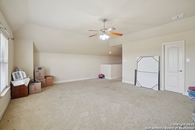 Listing photo id 34 for 7027 Laura Hts
