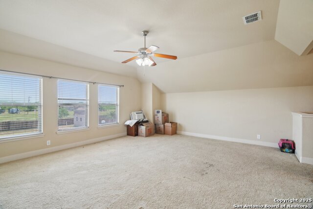 Listing photo id 35 for 7027 Laura Hts