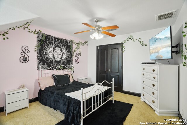 Listing photo id 37 for 7027 Laura Hts