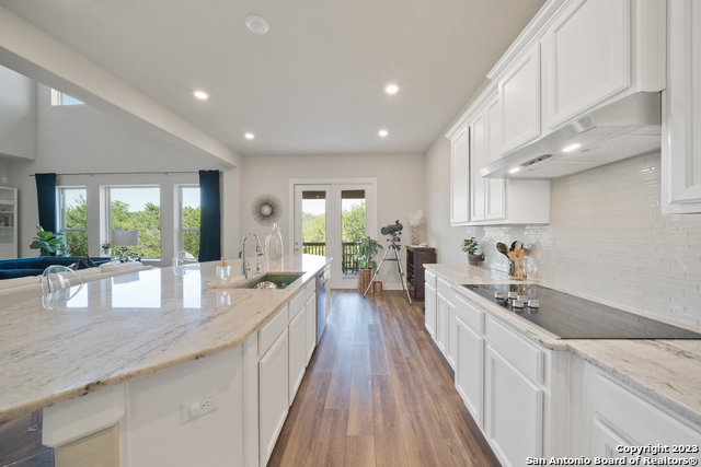 Image 12 of 41 For 418 Sundance Way