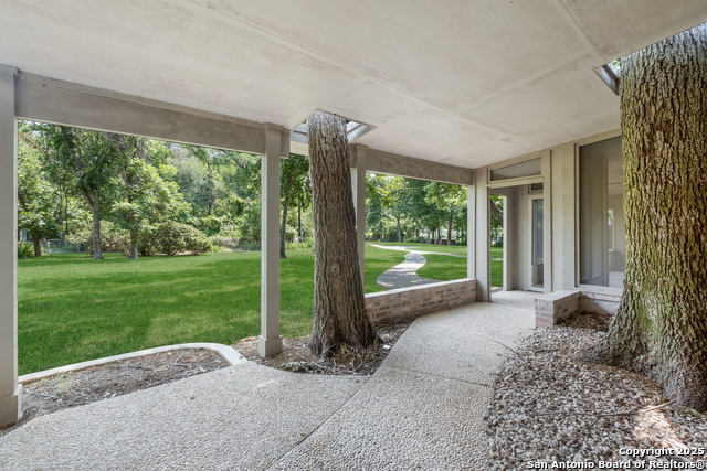 Image 31 of 63 For 123 Serene Creek Ln