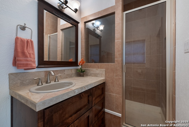 Image 33 of 63 For 123 Serene Creek Ln