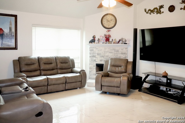 Image 8 of 26 For 7530 Elegante Way