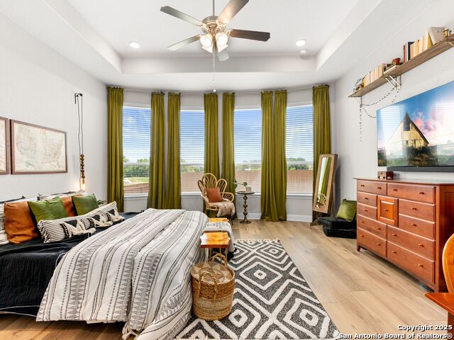 Listing photo id 13 for 4508 River Rock