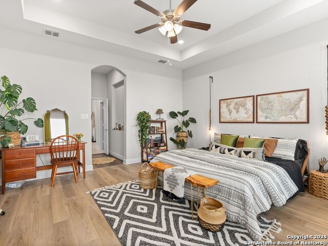 Listing photo id 14 for 4508 River Rock