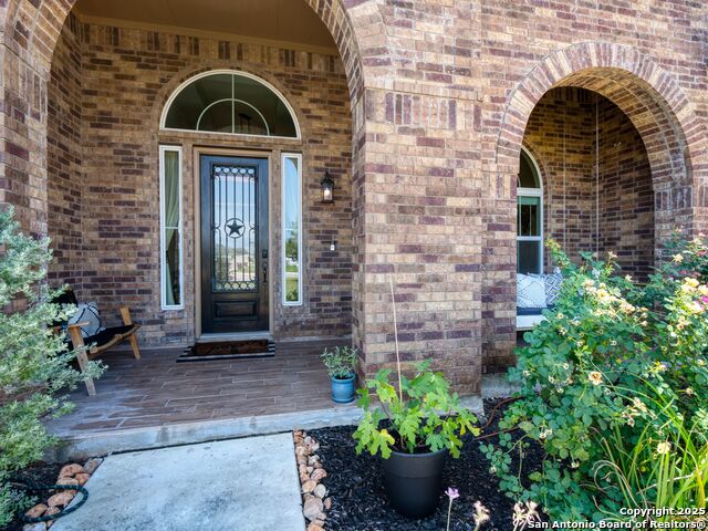 Listing photo id 0 for 4508 River Rock