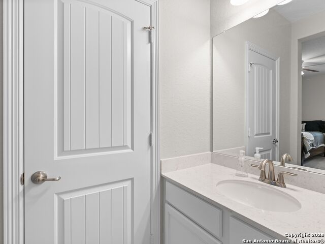 Listing photo id 20 for 4508 River Rock