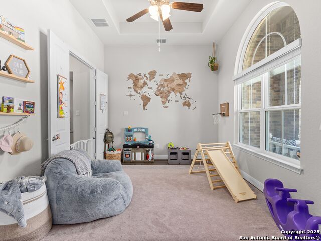 Listing photo id 4 for 4508 River Rock