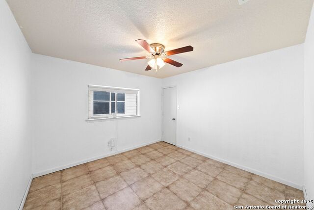 Listing photo id 25 for 9014 Camino Rey