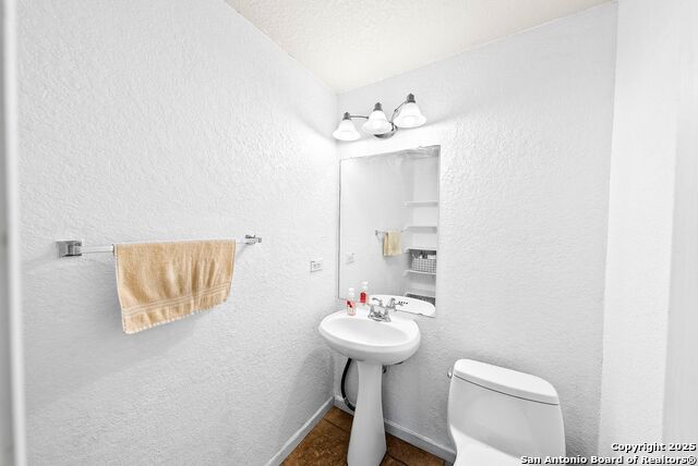 Listing photo id 4 for 9014 Camino Rey