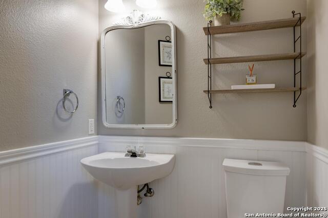 Listing photo id 20 for 6039 Woodway Ct.