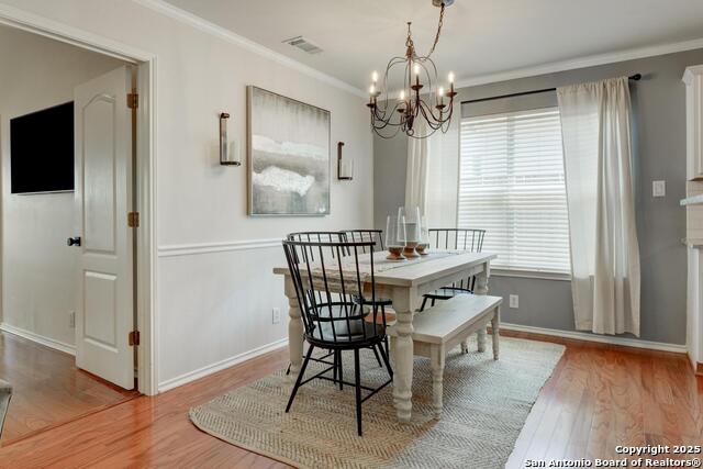 Listing photo id 2 for 6039 Woodway Ct.
