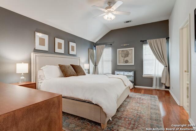 Listing photo id 5 for 6039 Woodway Ct.