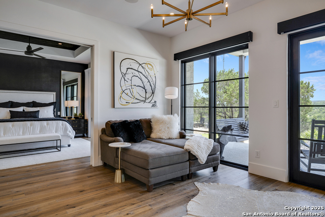 Listing photo id 21 for 121 Greystone Point