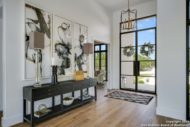 Listing photo id 2 for 121 Greystone Point