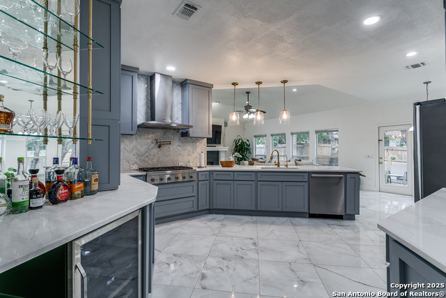 Listing photo id 8 for 18210 Crystal Ridge Dr.