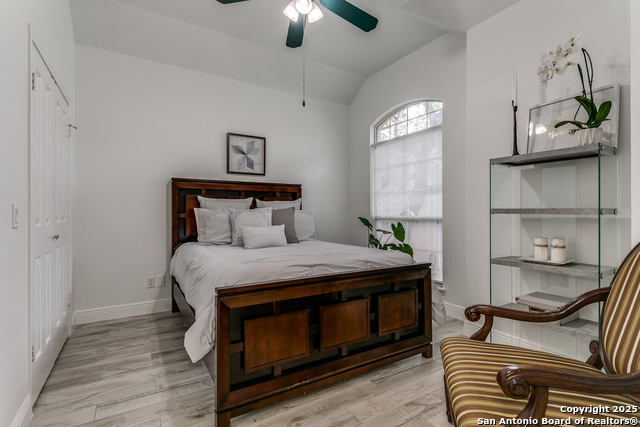 Listing photo id 17 for 18210 Crystal Ridge Dr.