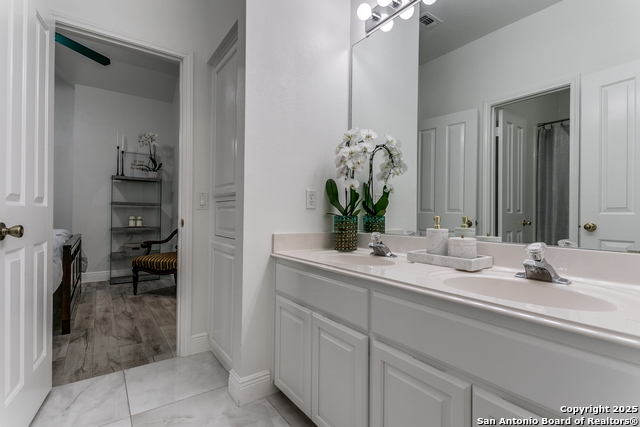 Listing photo id 18 for 18210 Crystal Ridge Dr.