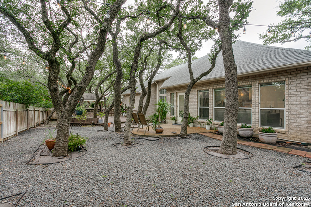 Listing photo id 24 for 18210 Crystal Ridge Dr.