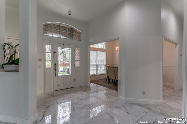 Listing photo id 1 for 18210 Crystal Ridge Dr.