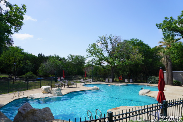 Listing photo id 29 for 18210 Crystal Ridge Dr.