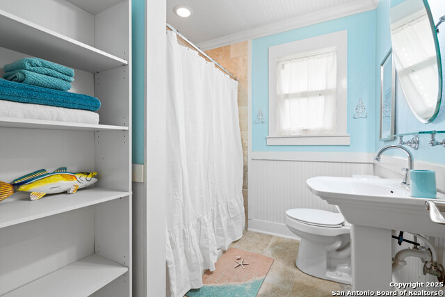 Listing photo id 11 for 1419 S Magnolia St