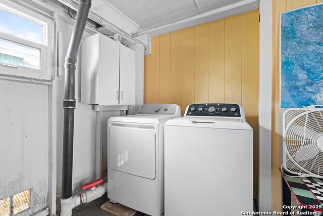 Listing photo id 18 for 1419 S Magnolia St