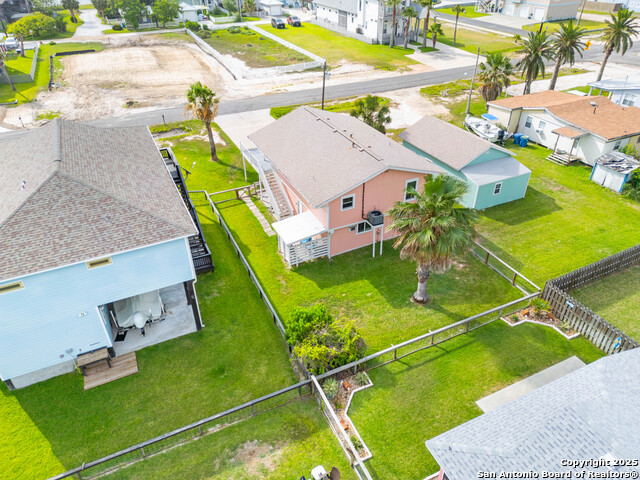 Listing photo id 22 for 1419 S Magnolia St