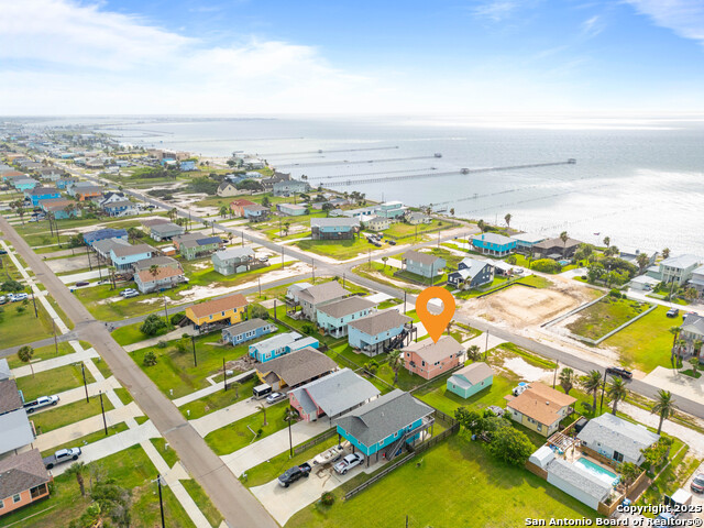 Listing photo id 23 for 1419 S Magnolia St