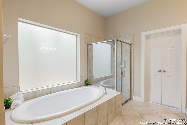 Image 10 of 32 For 27711 Woodway Bend