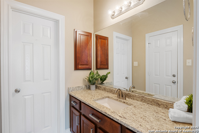 Image 20 of 32 For 27711 Woodway Bend
