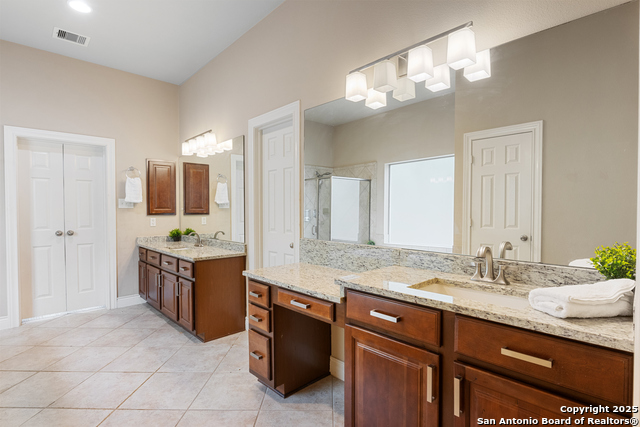 Image 9 of 32 For 27711 Woodway Bend