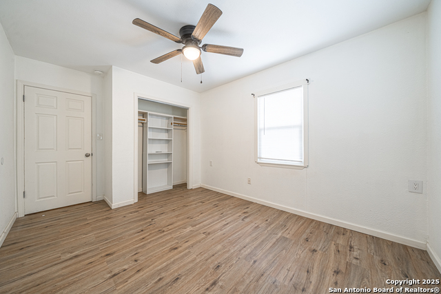 Listing photo id 29 for 2310 Houston St W