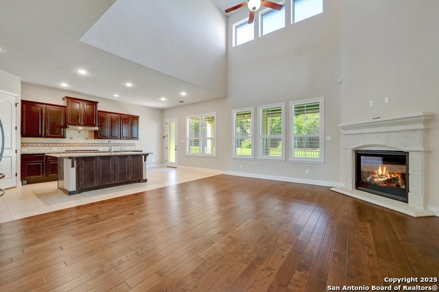 Listing photo id 9 for 25126 Estancia